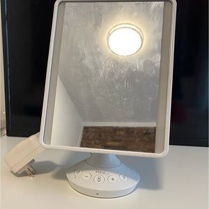 Perfect condition iHome mirror